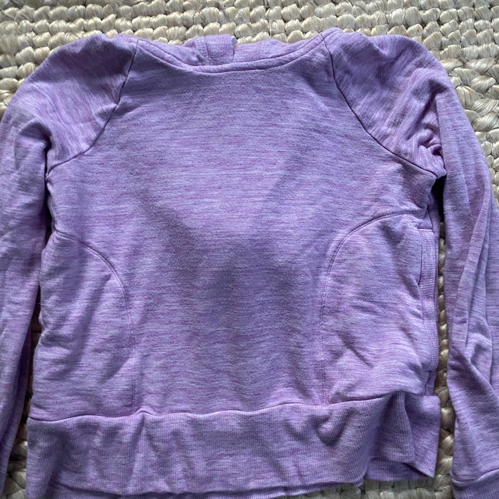 Girls super soft size 12 cropped athleta hoodie!